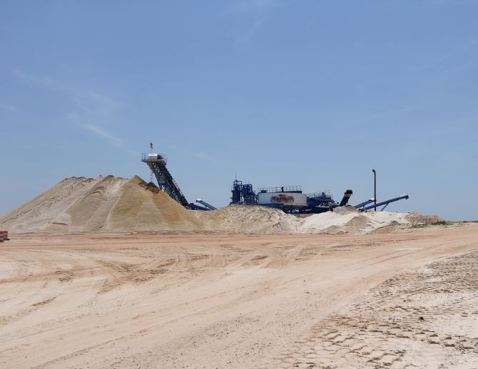 Entrega y puesta en marcha en diez semanas de una nueva planta de arena y  grava Trio - Minería y Canteras